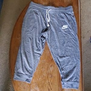 XL womens crop Nike pant